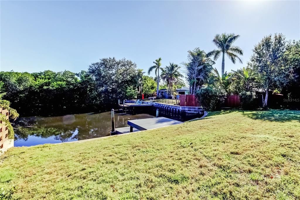 待售: $825,000 (4 贝兹, 2 浴室, 2183 平方英尺)