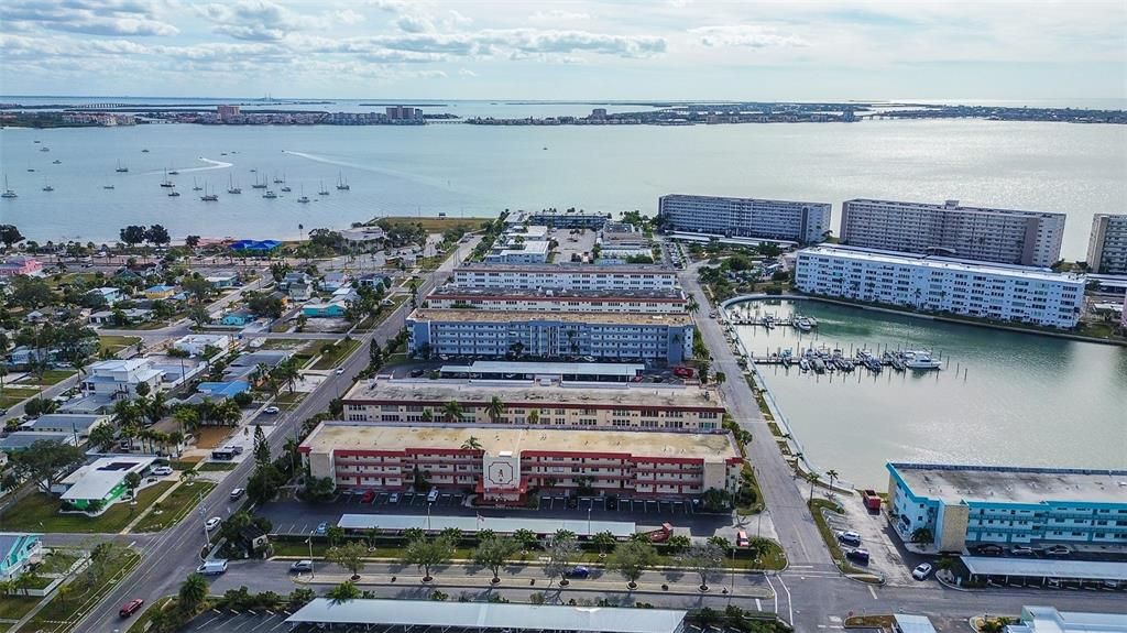 For Sale: $258,000 (2 beds, 2 baths, 1250 Square Feet)