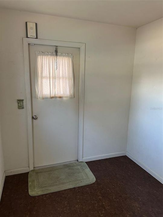 For Sale: $237,500 (2 beds, 2 baths, 1604 Square Feet)