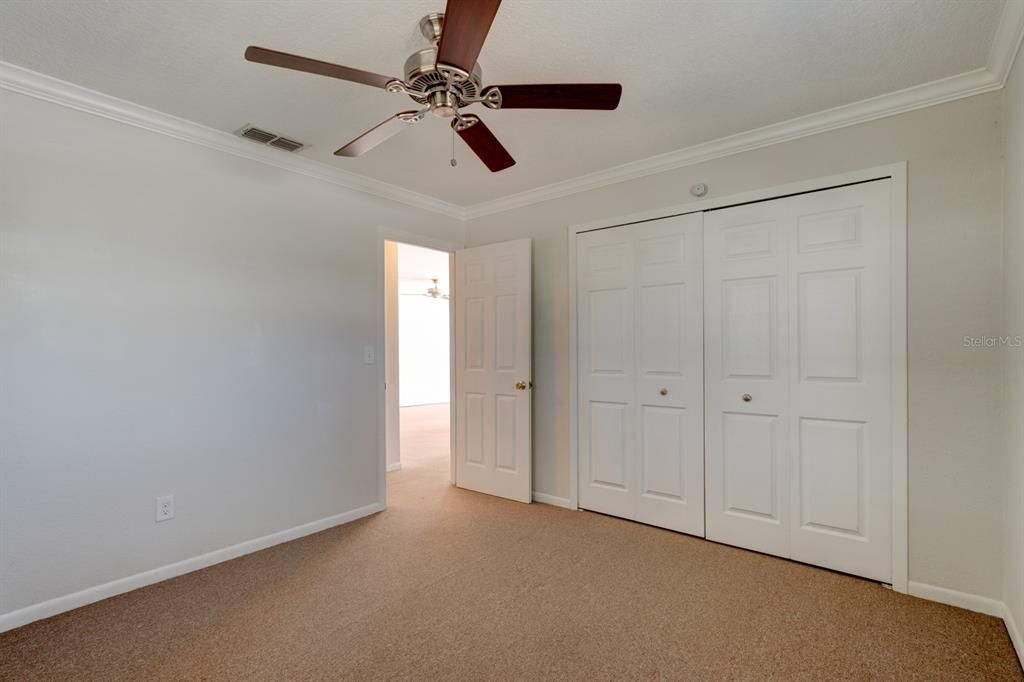 For Rent: $2,100 (4 beds, 2 baths, 1800 Square Feet)