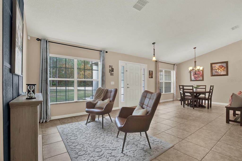 For Sale: $355,000 (3 beds, 2 baths, 1966 Square Feet)