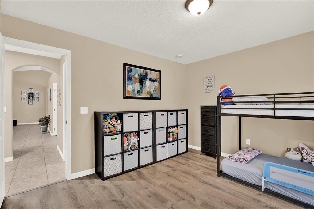 For Sale: $355,000 (3 beds, 2 baths, 1966 Square Feet)