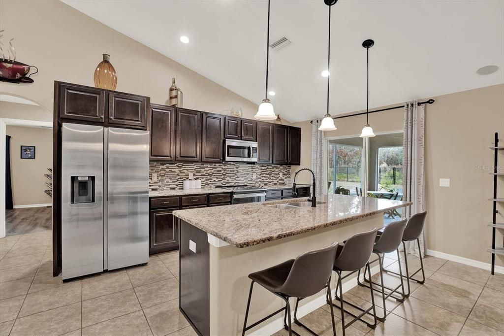 For Sale: $355,000 (3 beds, 2 baths, 1966 Square Feet)