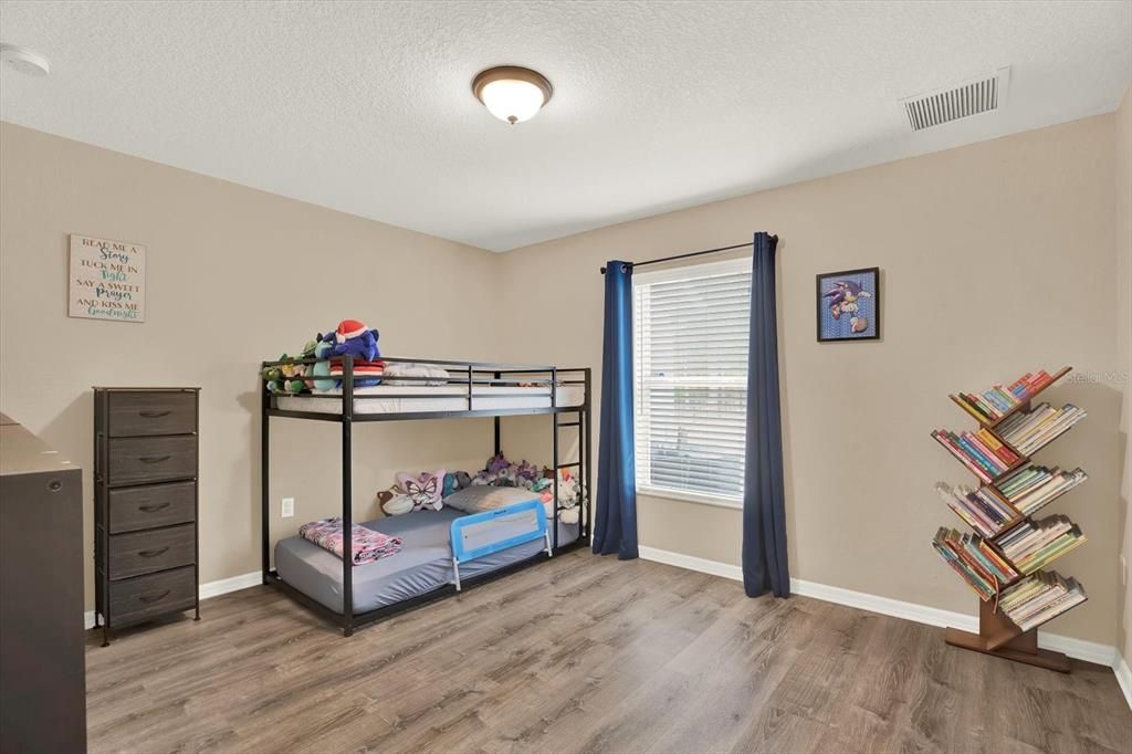 For Sale: $355,000 (3 beds, 2 baths, 1966 Square Feet)