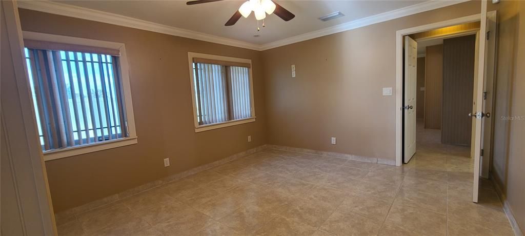 For Sale: $650,000 (5 beds, 3 baths, 2053 Square Feet)