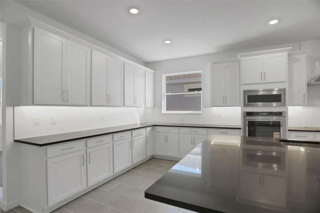 待售: $614,990 (4 贝兹, 4 浴室, 3099 平方英尺)