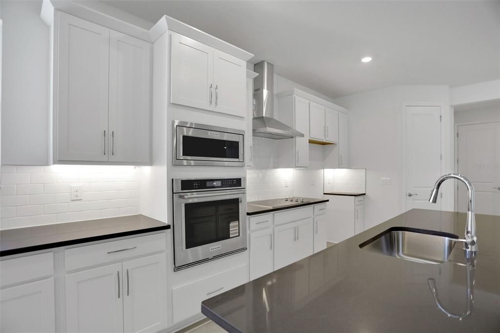 待售: $614,990 (4 贝兹, 4 浴室, 3099 平方英尺)