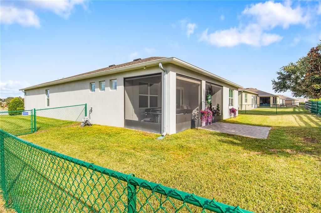 待售: $345,900 (4 贝兹, 2 浴室, 2039 平方英尺)