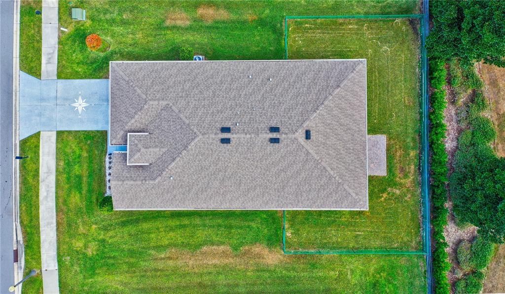 待售: $345,900 (4 贝兹, 2 浴室, 2039 平方英尺)