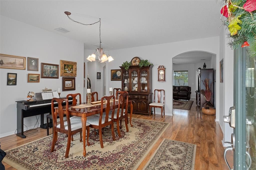 For Sale: $459,000 (4 beds, 3 baths, 2384 Square Feet)