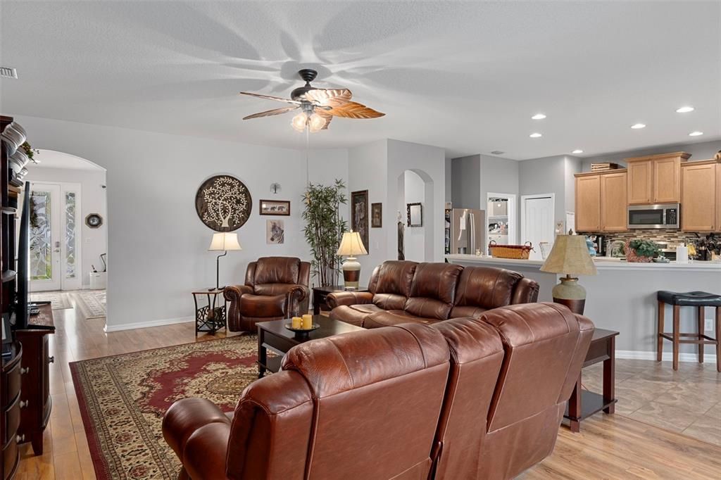 For Sale: $459,000 (4 beds, 3 baths, 2384 Square Feet)