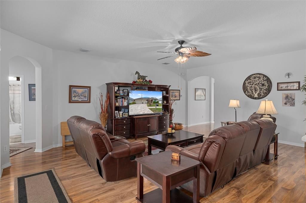 For Sale: $459,000 (4 beds, 3 baths, 2384 Square Feet)