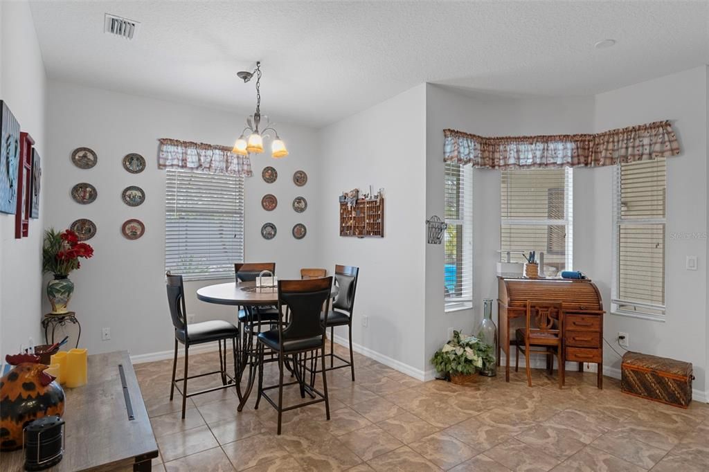 For Sale: $459,000 (4 beds, 3 baths, 2384 Square Feet)