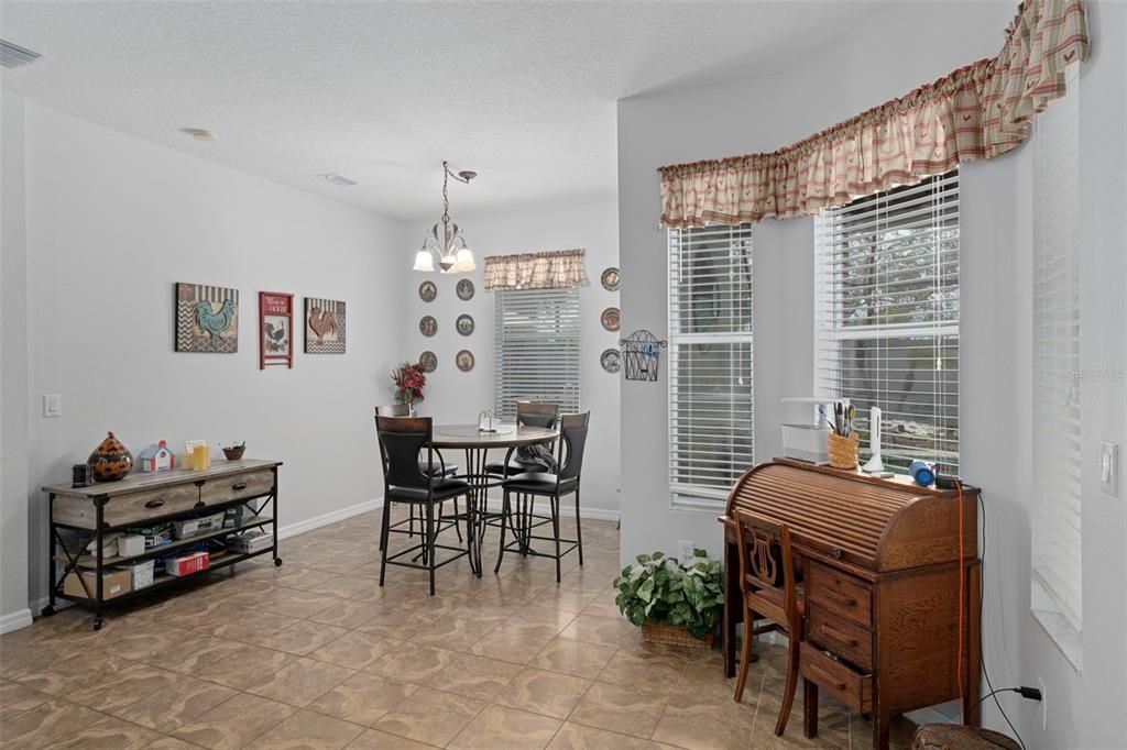 For Sale: $459,000 (4 beds, 3 baths, 2384 Square Feet)