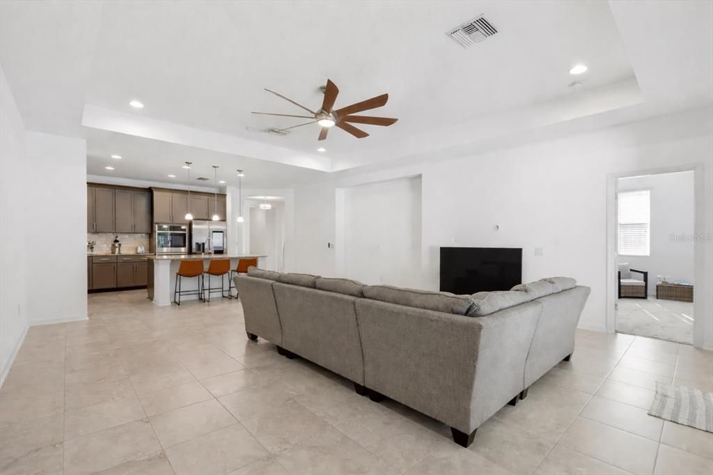 For Rent: $2,500 (3 beds, 2 baths, 1772 Square Feet)