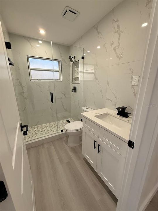 For Sale: $429,900 (3 beds, 2 baths, 1737 Square Feet)