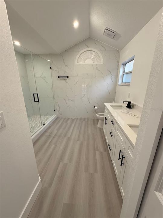 For Sale: $429,900 (3 beds, 2 baths, 1737 Square Feet)