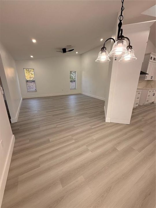 For Sale: $429,900 (3 beds, 2 baths, 1737 Square Feet)