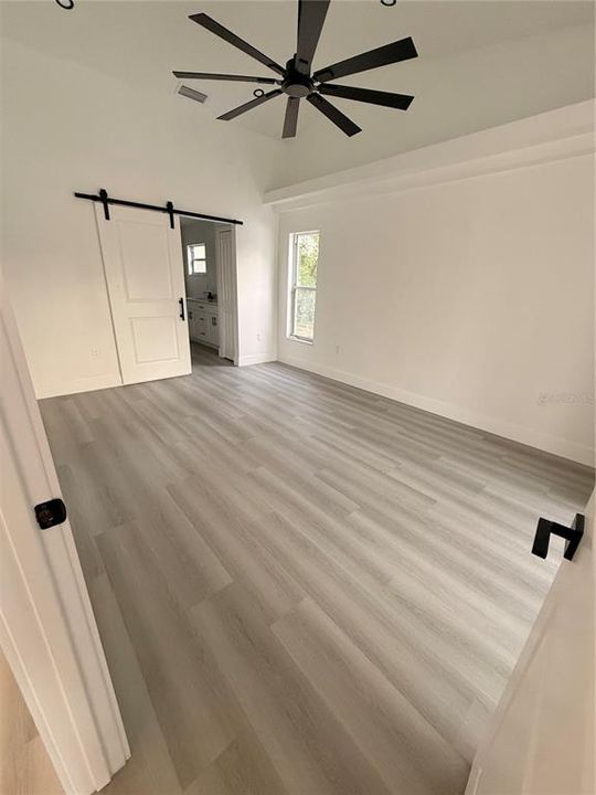 For Sale: $429,900 (3 beds, 2 baths, 1737 Square Feet)