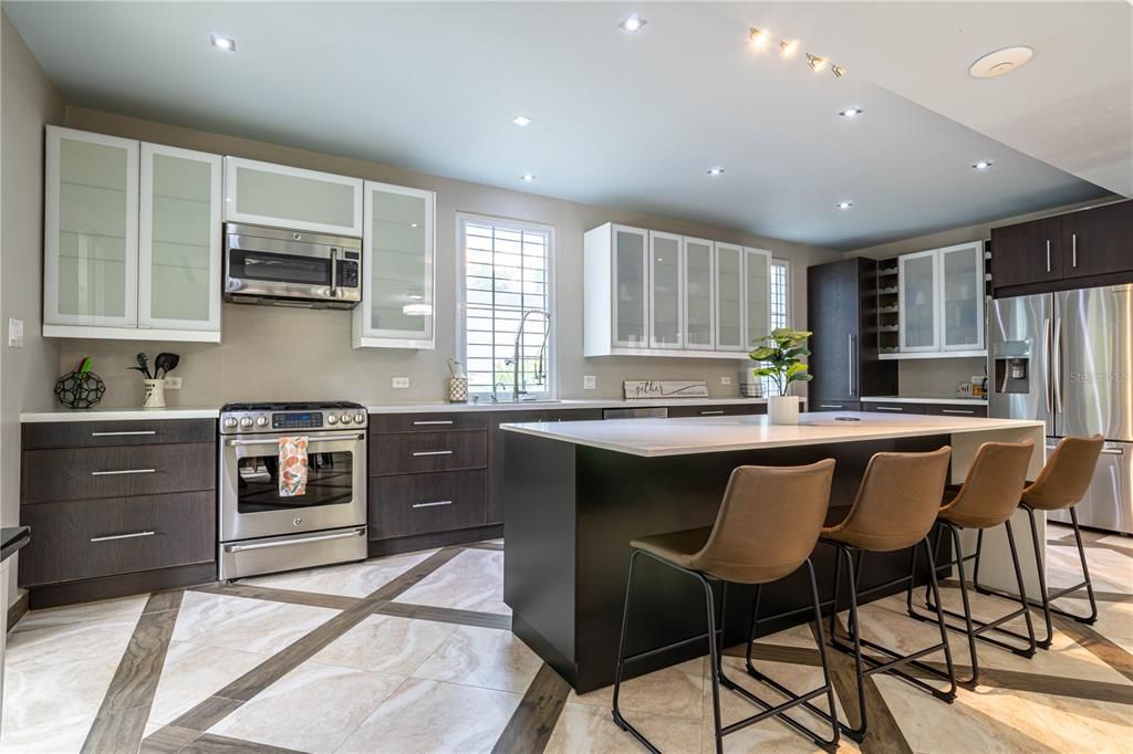 待售: $1,945,000 (4 贝兹, 4 浴室, 3718 平方英尺)