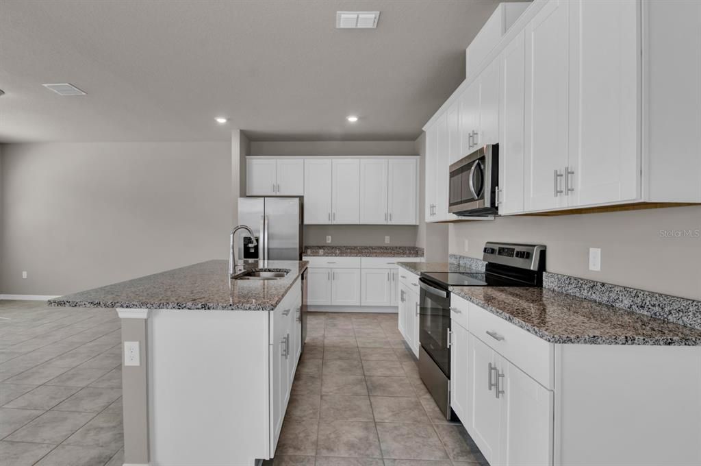 For Sale: $458,900 (3 beds, 2 baths, 2267 Square Feet)