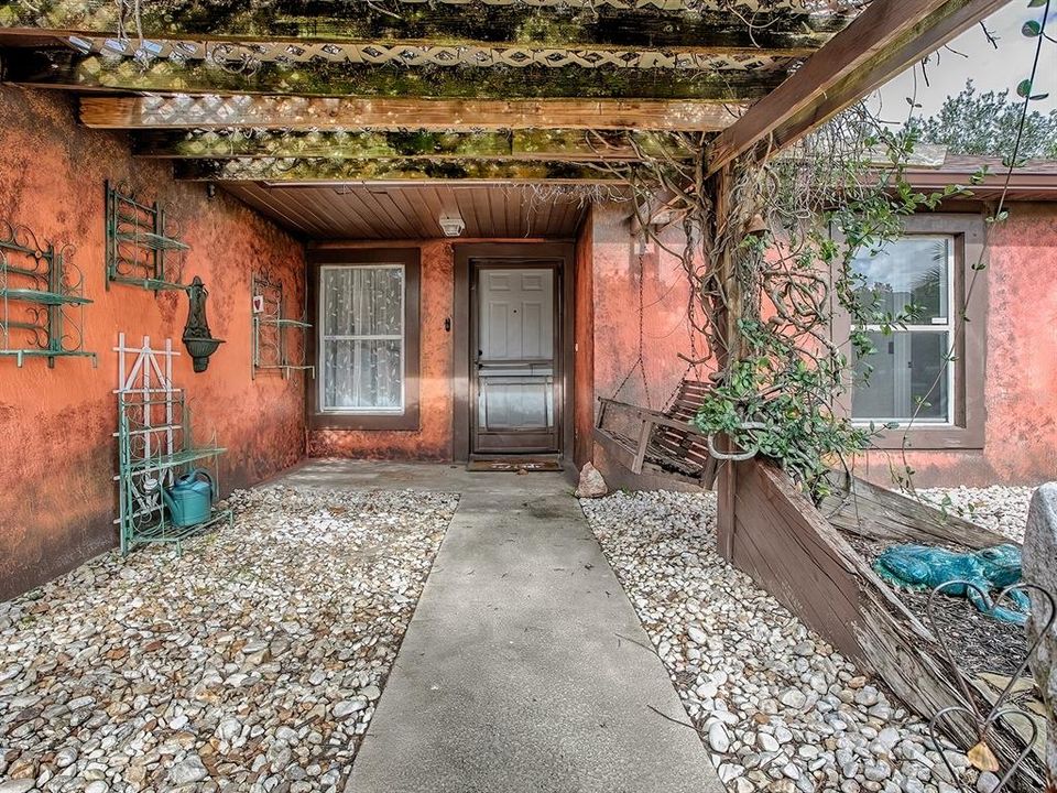 For Sale: $365,000 (3 beds, 2 baths, 1310 Square Feet)