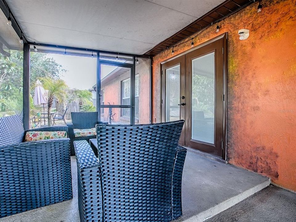 For Sale: $365,000 (3 beds, 2 baths, 1310 Square Feet)