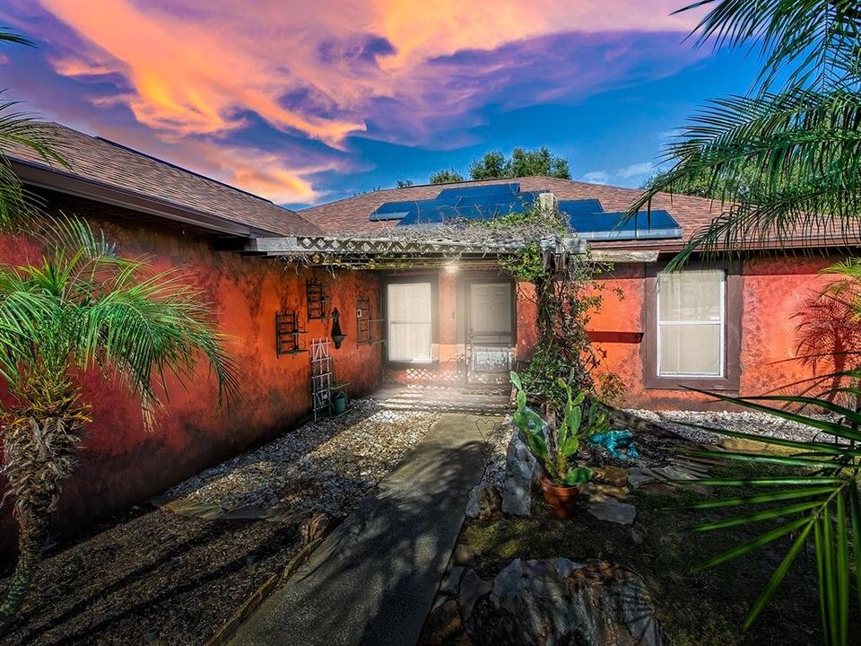 For Sale: $365,000 (3 beds, 2 baths, 1310 Square Feet)