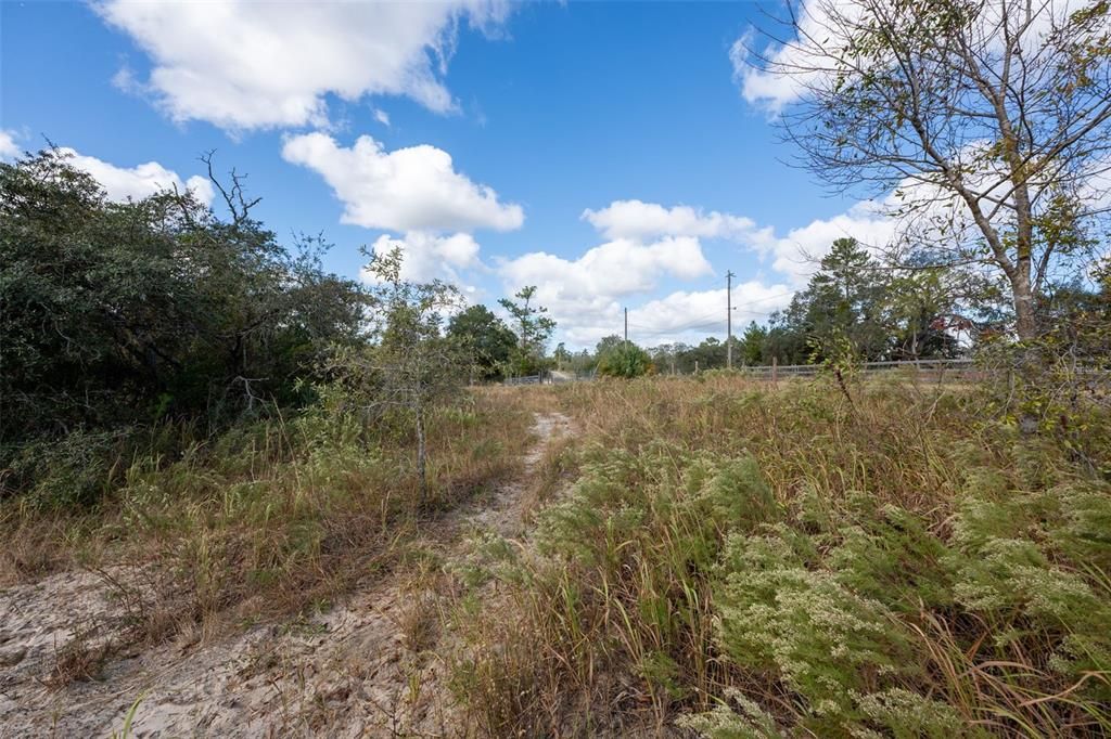 For Sale: $315,000 (3 beds, 3 baths, 1728 Square Feet)