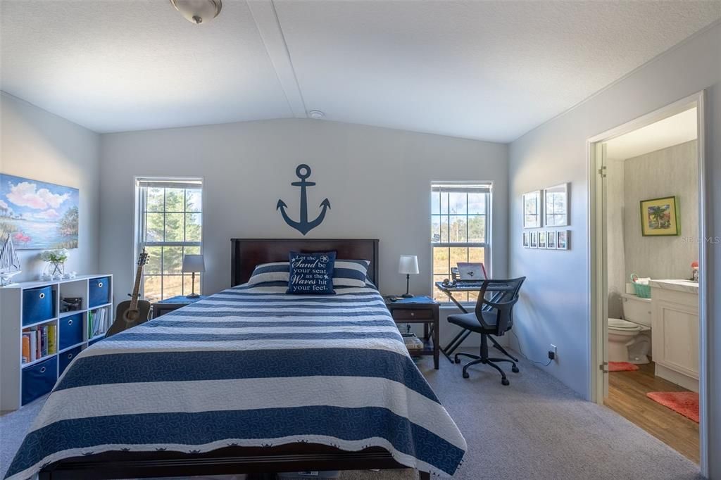 For Sale: $315,000 (3 beds, 3 baths, 1728 Square Feet)