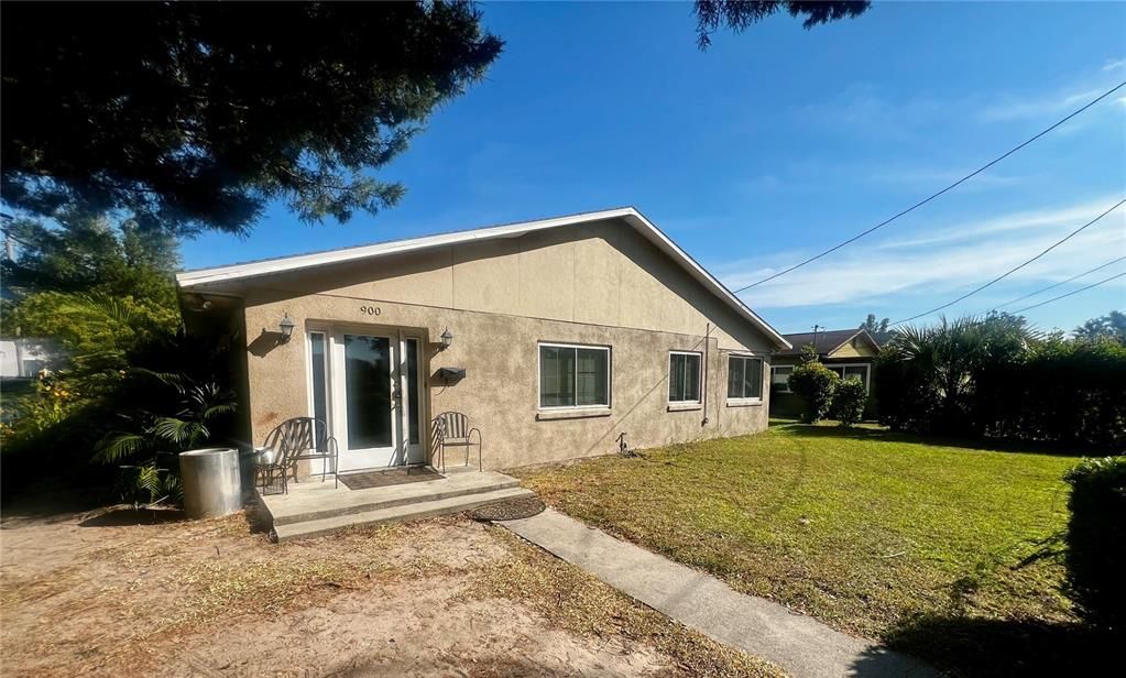 For Sale: $425,000 (3 beds, 2 baths, 1794 Square Feet)