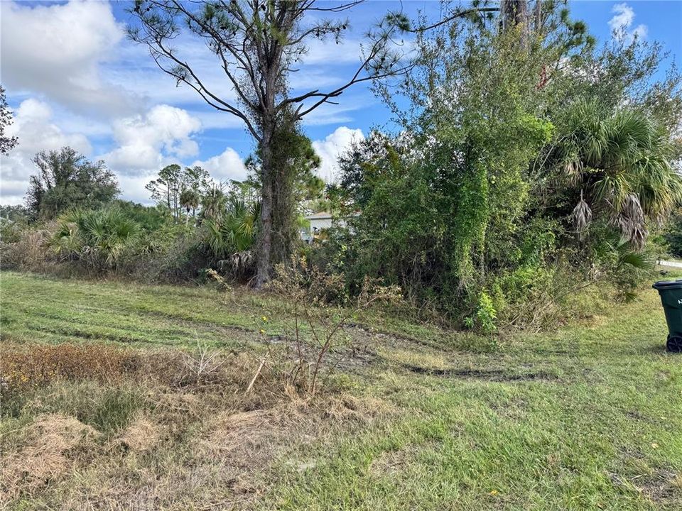 待售: $25,000 (0.23 acres)