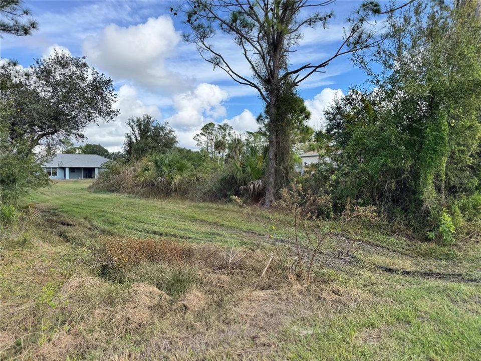 待售: $25,000 (0.23 acres)