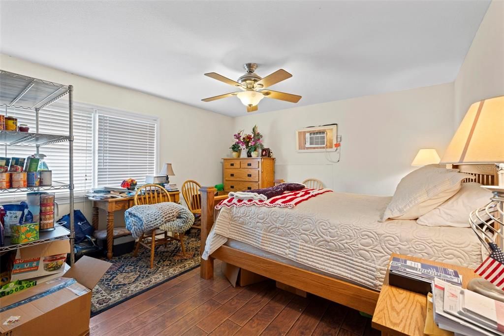 На продажу: $1,150,000 (3 спален, 2 ванн, 3818 Квадратных фут)