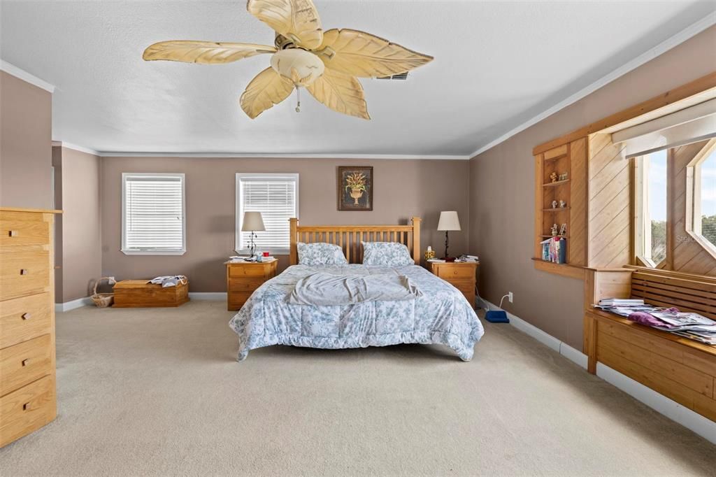 На продажу: $1,150,000 (3 спален, 2 ванн, 3818 Квадратных фут)