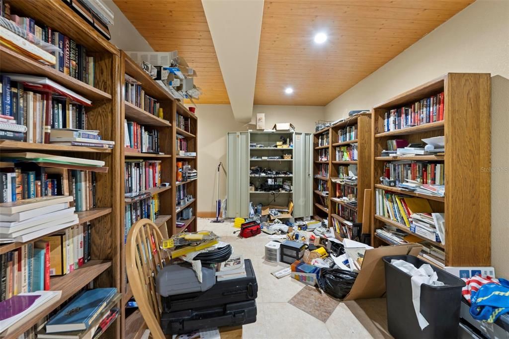 На продажу: $1,150,000 (3 спален, 2 ванн, 3818 Квадратных фут)