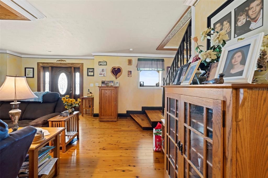 На продажу: $1,150,000 (3 спален, 2 ванн, 3818 Квадратных фут)