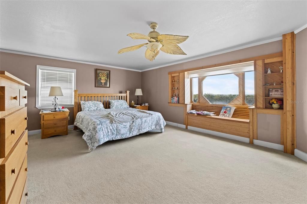 На продажу: $1,150,000 (3 спален, 2 ванн, 3818 Квадратных фут)