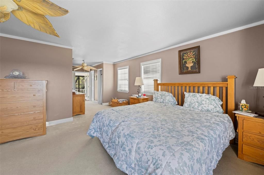 На продажу: $1,150,000 (3 спален, 2 ванн, 3818 Квадратных фут)