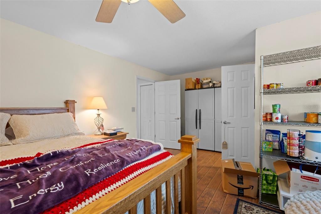 На продажу: $1,150,000 (3 спален, 2 ванн, 3818 Квадратных фут)