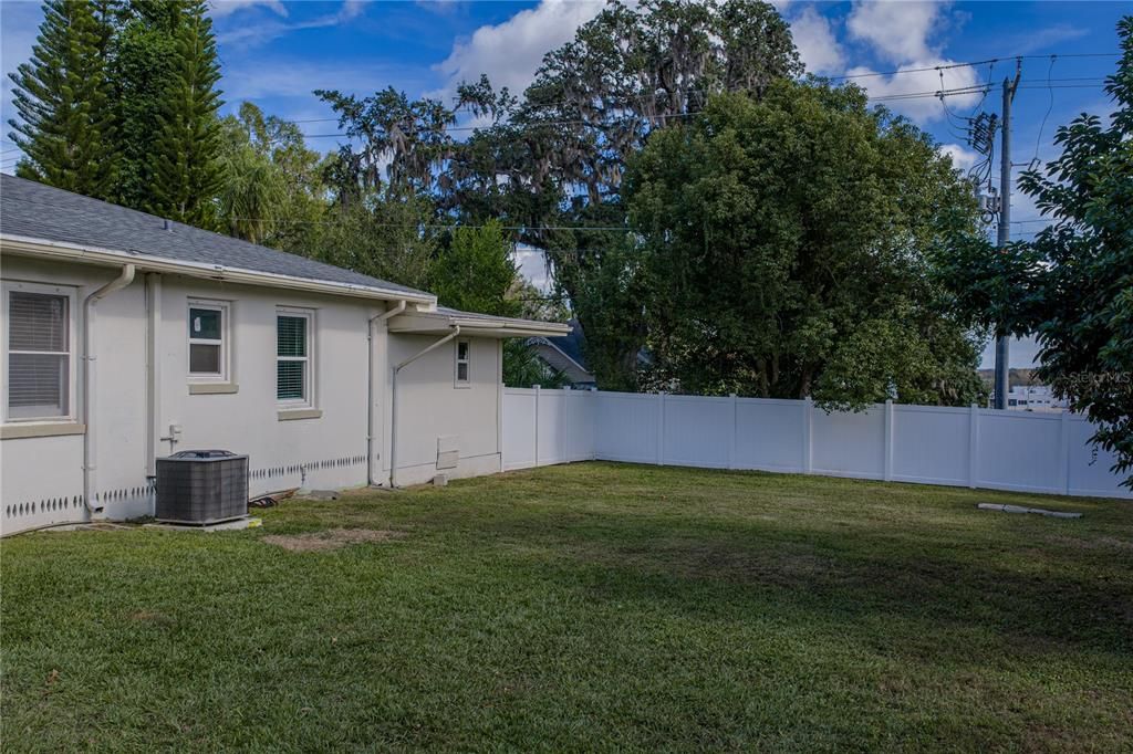 En Venta: $334,900 (3 camas, 2 baños, 1311 Pies cuadrados)