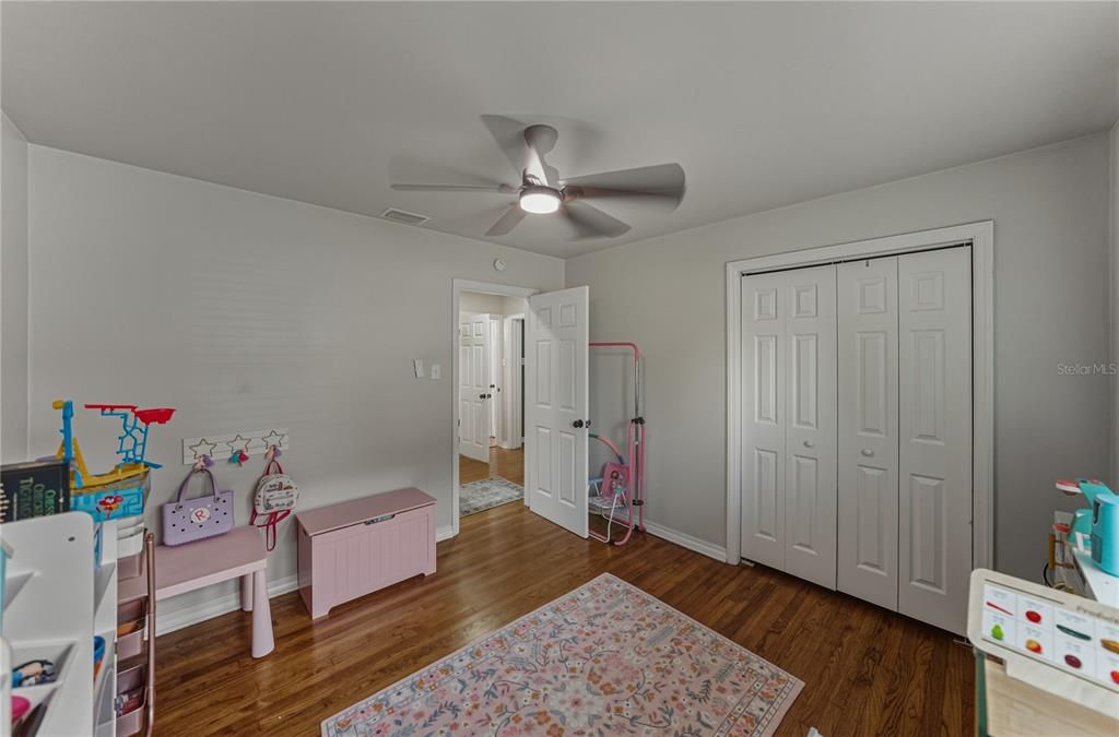 En Venta: $334,900 (3 camas, 2 baños, 1311 Pies cuadrados)