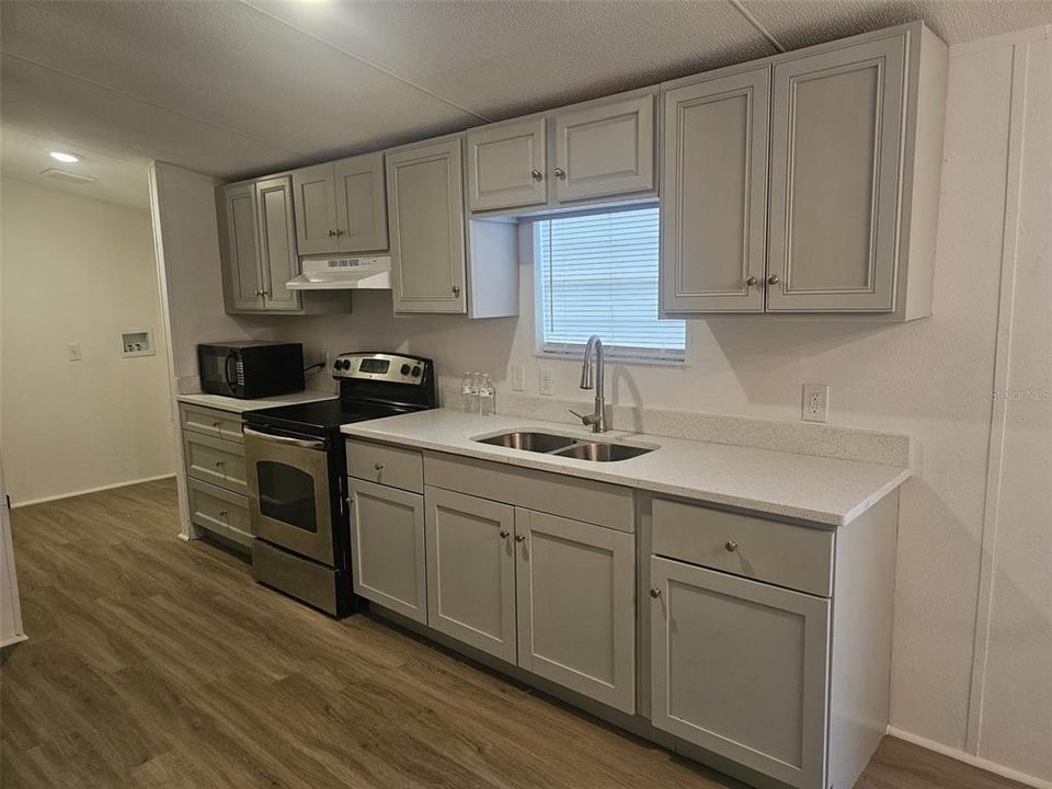 For Sale: $175,000 (3 beds, 2 baths, 1152 Square Feet)