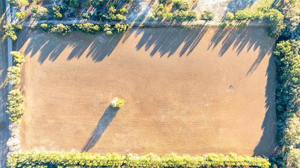 待售: $700,000 (19.70 acres)