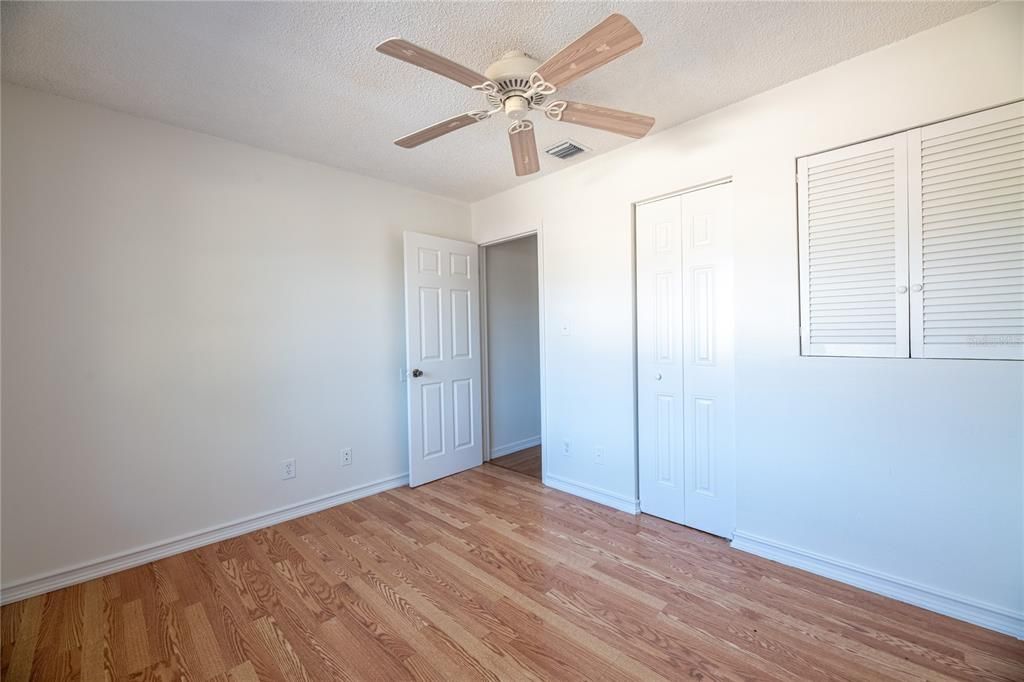 For Sale: $190,000 (4 beds, 2 baths, 1368 Square Feet)
