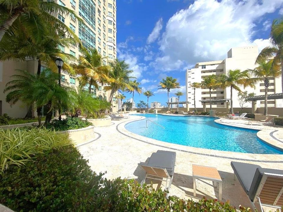 For Rent: $4,500 (2 beds, 2 baths, 1365 Square Feet)