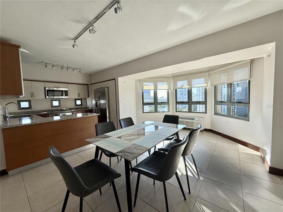 For Rent: $4,500 (2 beds, 2 baths, 1365 Square Feet)