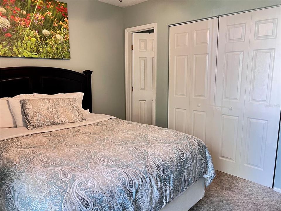 For Rent: $1,300 (1 beds, 1 baths, 574 Square Feet)