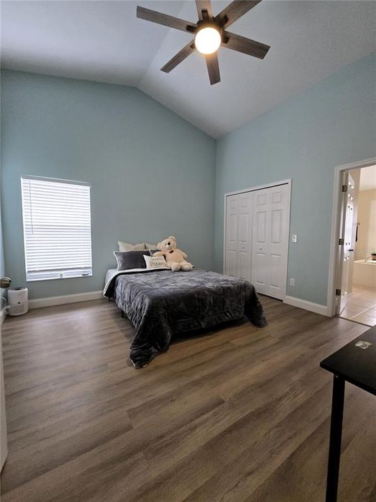 For Sale: $341,000 (3 beds, 2 baths, 1484 Square Feet)