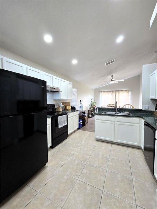 For Sale: $341,000 (3 beds, 2 baths, 1484 Square Feet)